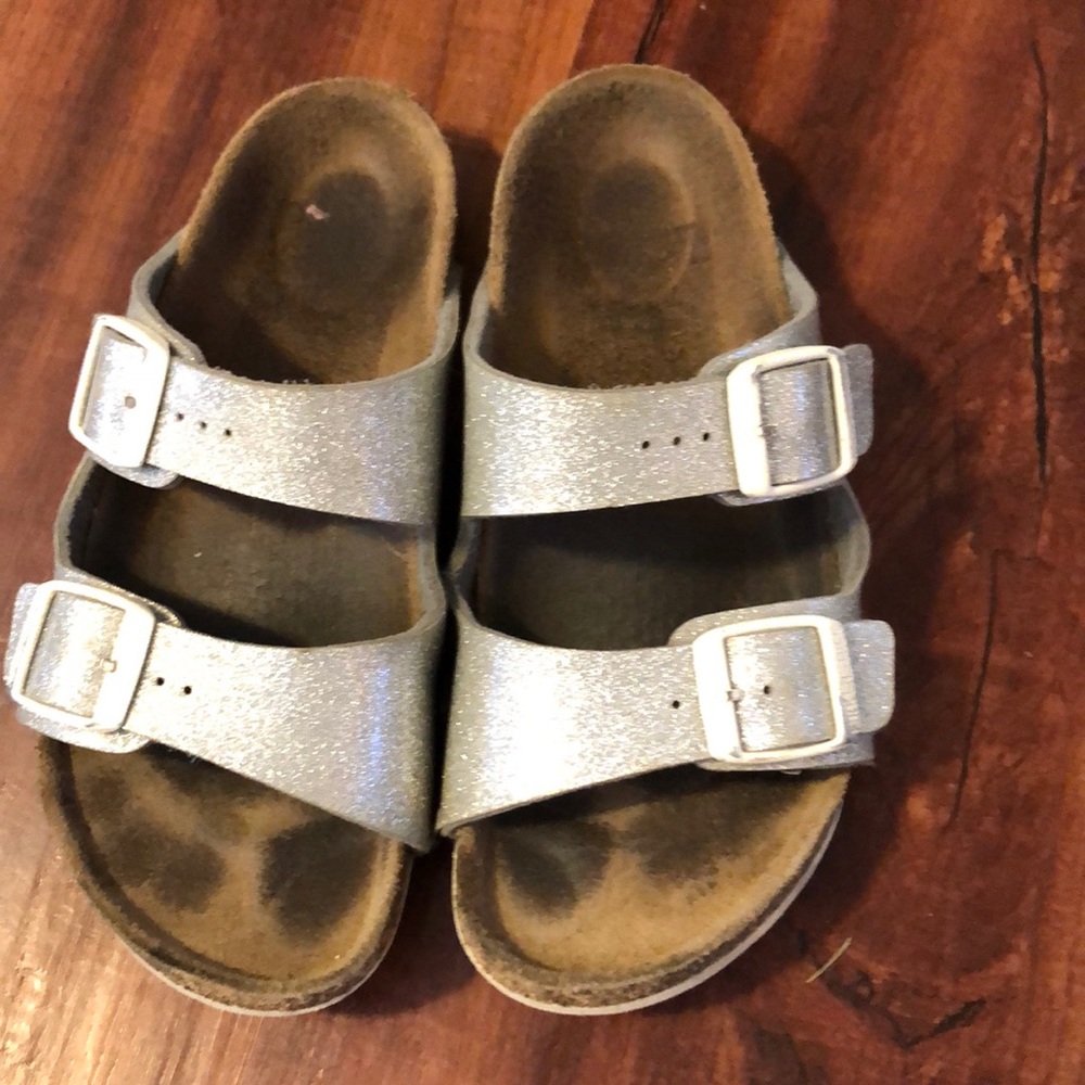 Girls silver glitter Birkenstocks eu size 31- 32.